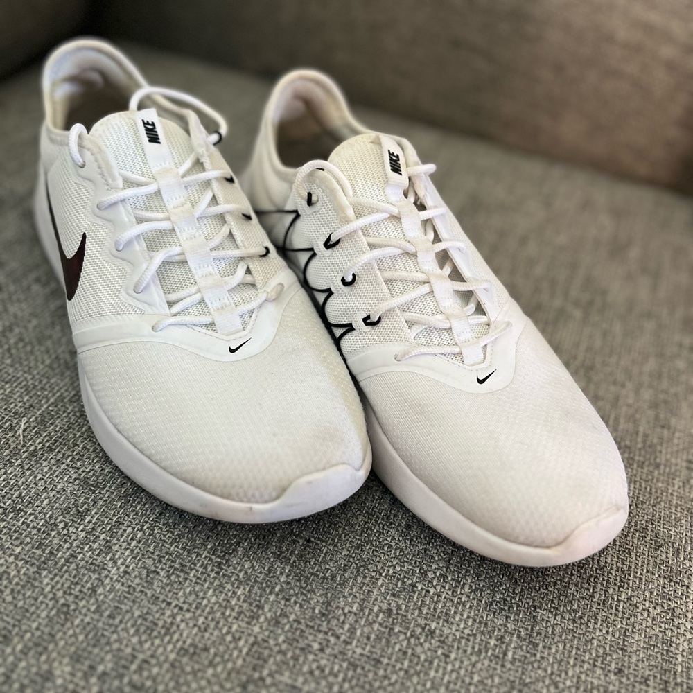 Nike Running Shoe - Picture 4 of 4